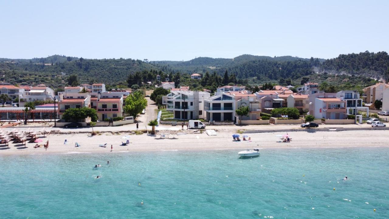 Villa Oleandra By The Sea Políhrono Kültér fotó