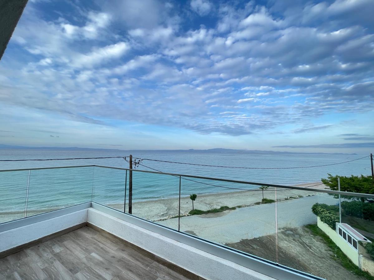 Villa Oleandra By The Sea Políhrono Kültér fotó